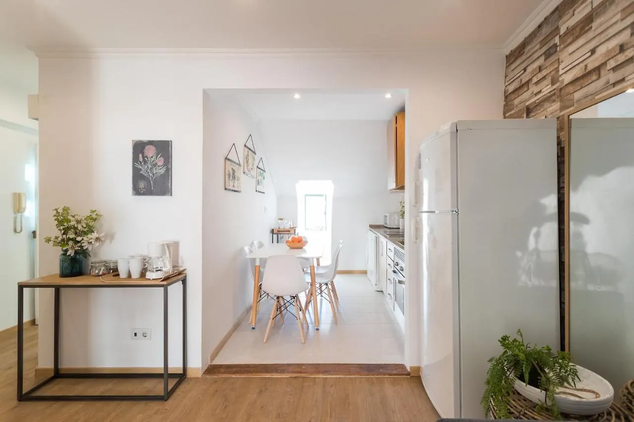 Rato Cozy 3Br W/Balcony - By Lu Holidays Apartment Lisbon Portugal